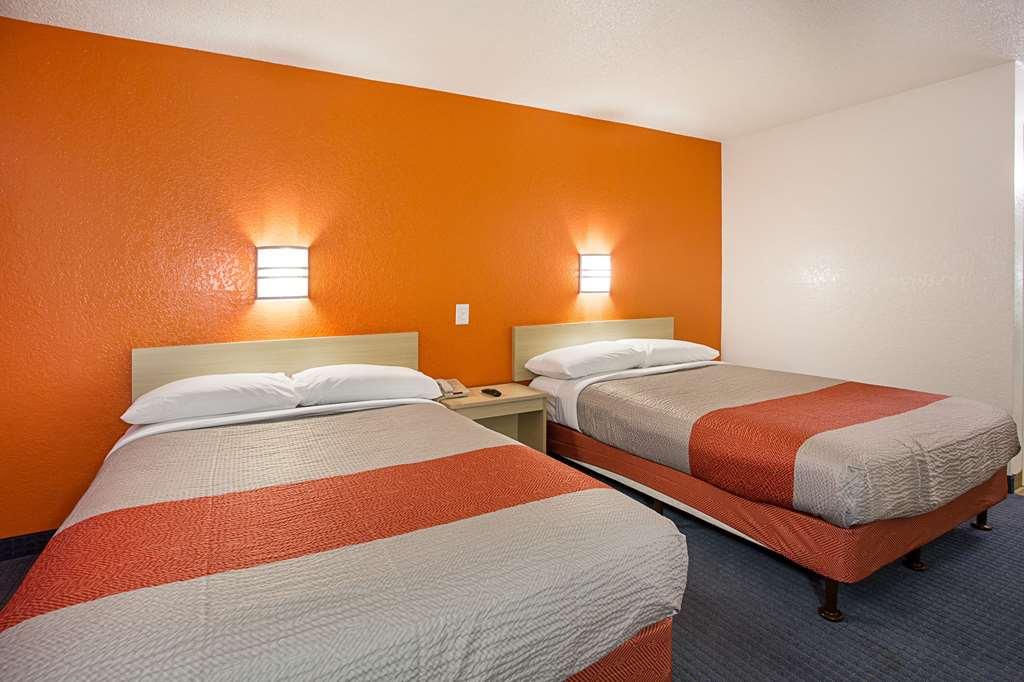 Motel 6 Baton Rouge Southeast Prairieville Номер фото