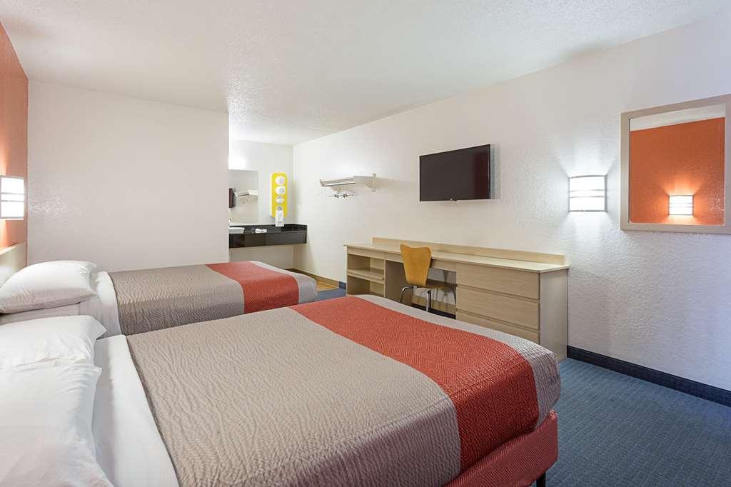 Motel 6 Baton Rouge Southeast Prairieville Номер фото